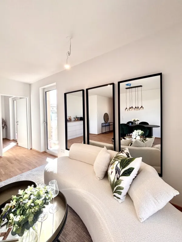 PROVISIONSFREI! Wunderschöne 4-Zimmer-Wohnung | Rundum-Dachterrasse | Lichtdurchflutet - Bild 1
