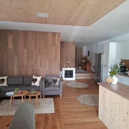 Preissenkung: Teilrenoviertes Mehrparteienhaus mit 4 Wohnungen und 4 Garagen in Leoben zu kaufen ! - Bild 3