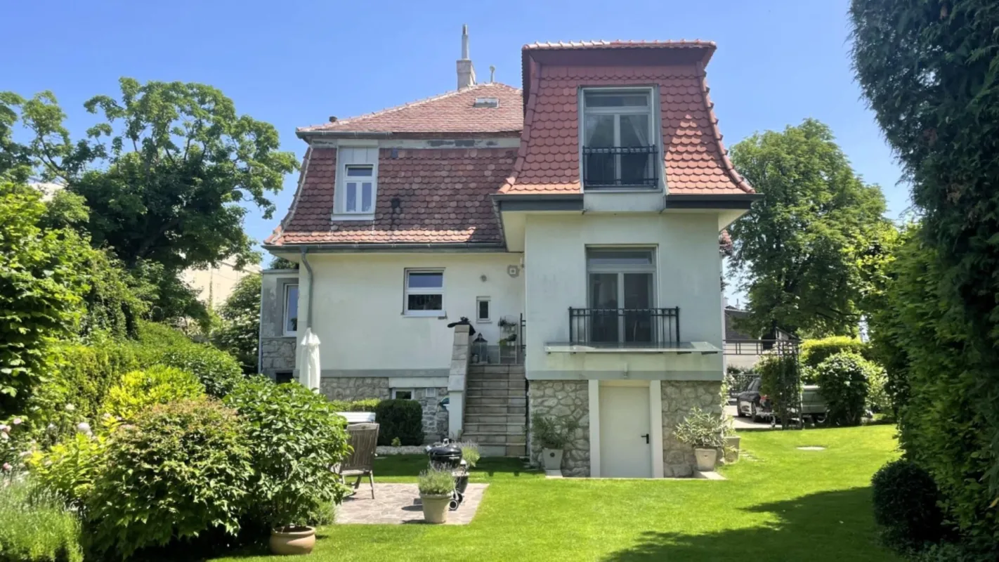Elegante Villa in Mödling - Exklusives Wohnen in Bestlage - Bild 1
