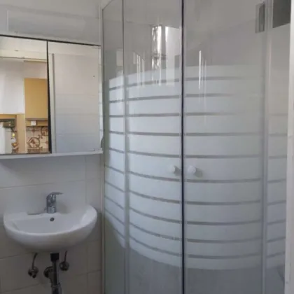 Beste Lage, helle Wohnung - Bild 2
