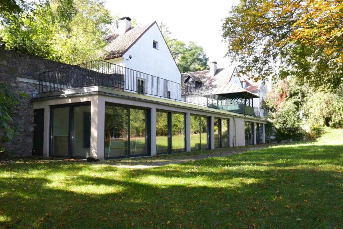 Idyllisch residieren in historischem Ambiente oben am Kahlenberg !  RARITÄT - Bild 1