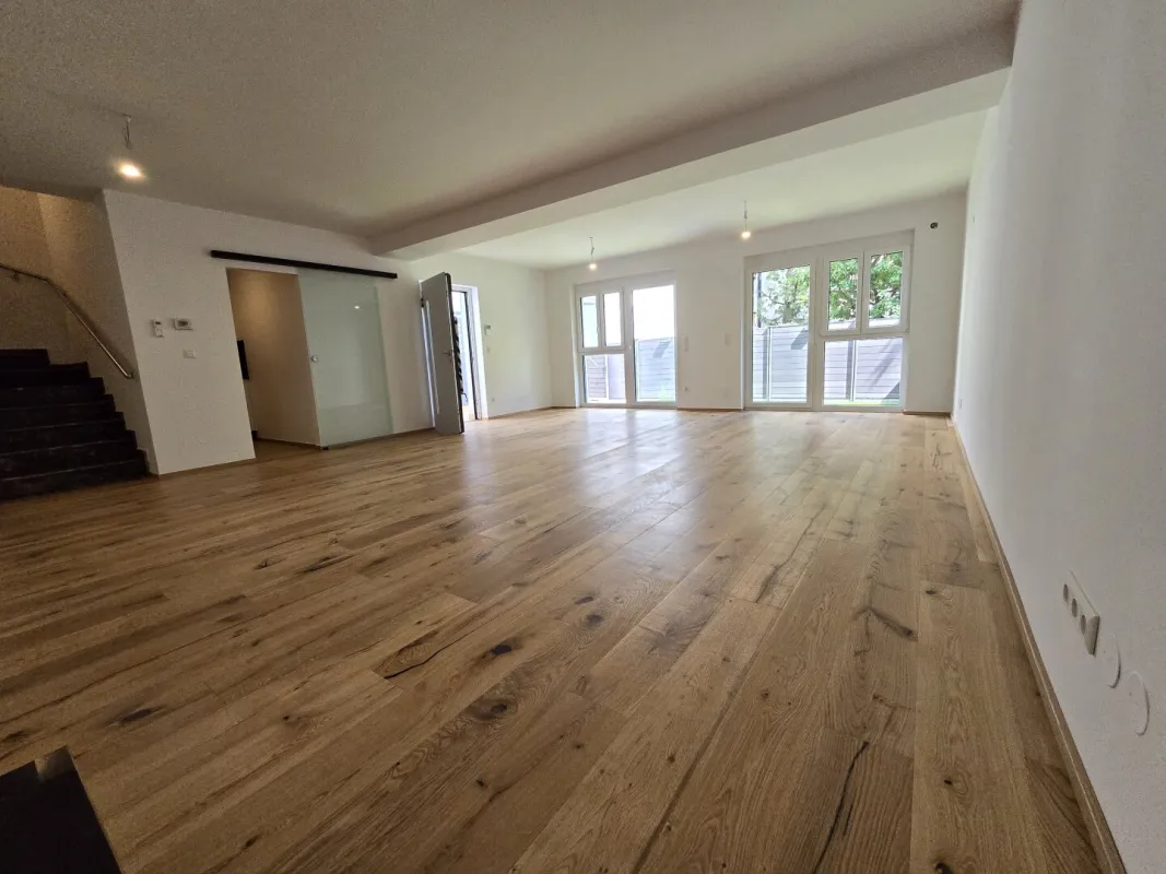 TOWN-OFFICE mit 2 Küchen und 3 Terrassen auf 4 Ebenen - Bild 1