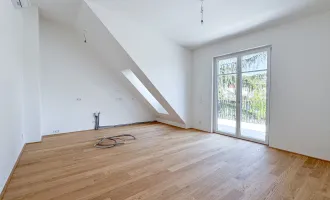 VILLA AUHOF - Bezugsbereit! Modernes Wohnen mit Altbauflair - Dachgeschoß mit Raumhöhen bis 3,60 m - Top 6
