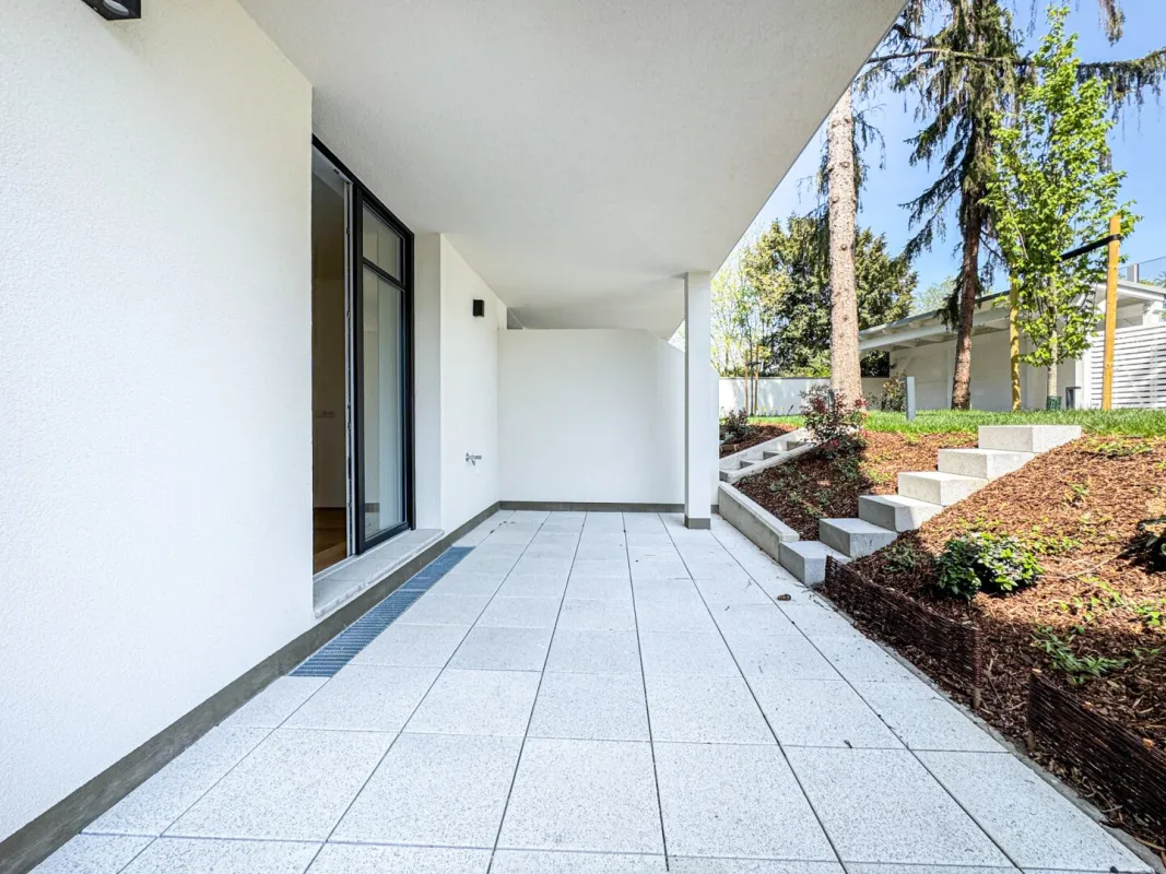 Entzückende 2-Zimmer-GARTENWOHNUNG - Neu errichtet mit Altbauflair - ERSTBEZUG - Gartengeschoß Top 1 - Bild 1