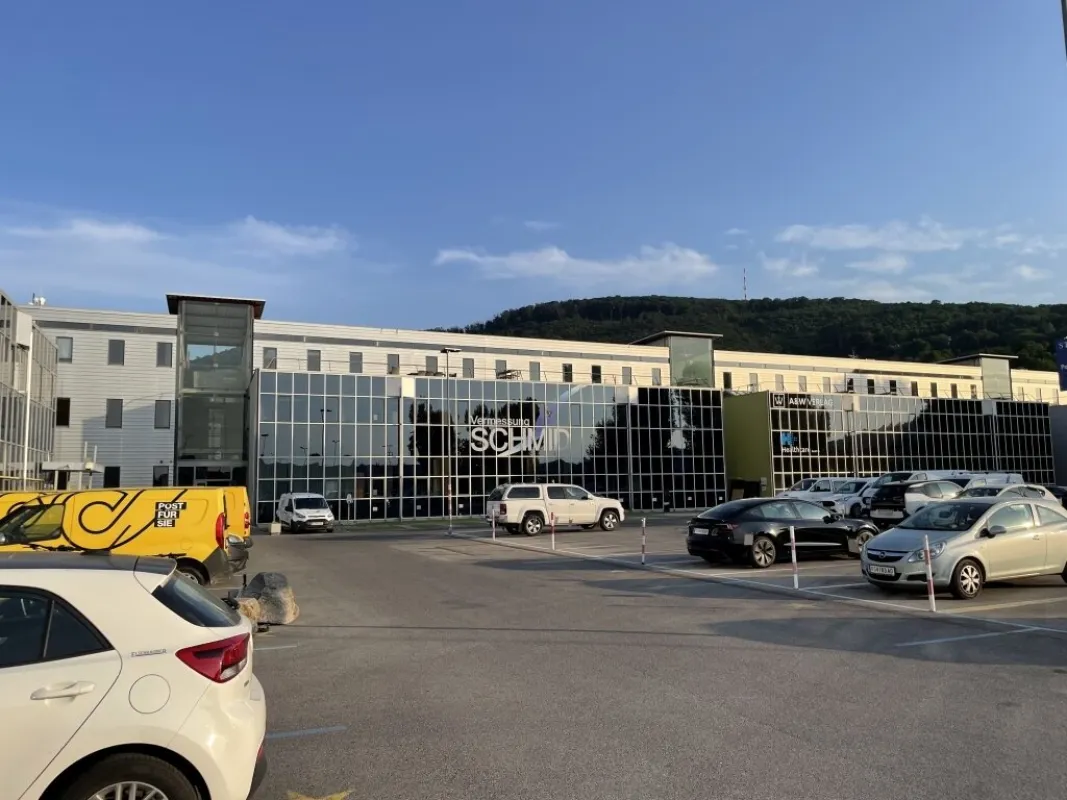 *PROVISIONSFREI* Modernes Kleinbüro im Büropark Donau - Bild 1