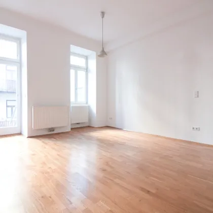 Ruhige Garten-Altbau-Wohnung | Fernwärme | Top Lage direkt neben U-Bahn - Bild 2
