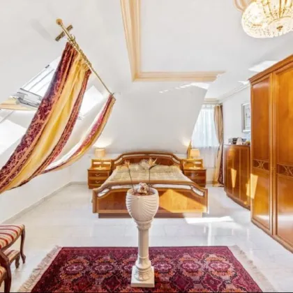 Traumvilla in Top Lage: 6 Zimmer, Garten, Swimmingpool und Terrasse - Bild 2