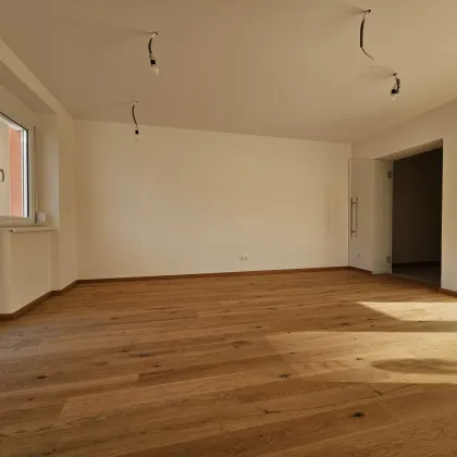 VERMIETETE WOHNUNG FÜR KLUGE ANLEGER! Ein Investment, das begeistert – Saniertes Juwel mit Balkon & Loggia! - Bild 2