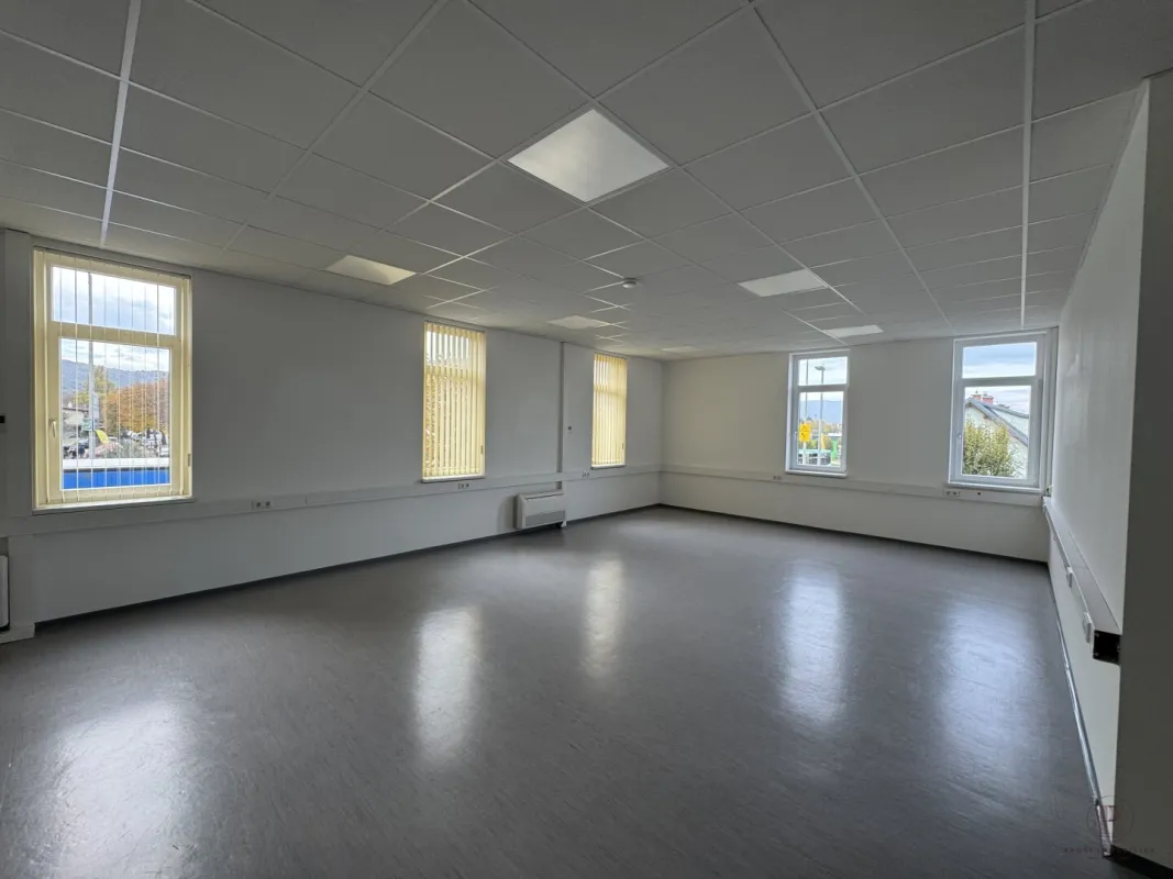 *127 m² Büro in Graz-Straßgang – Toplage nahe Autobahn – provisionsfrei mieten - Bild 1