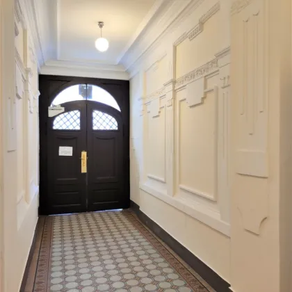 Wunderschönes  Mittelzinshaus in bester Lage mit ausbaubarem Rohdachboden -- Perfekt auch für Eigennutzer - Bild 2