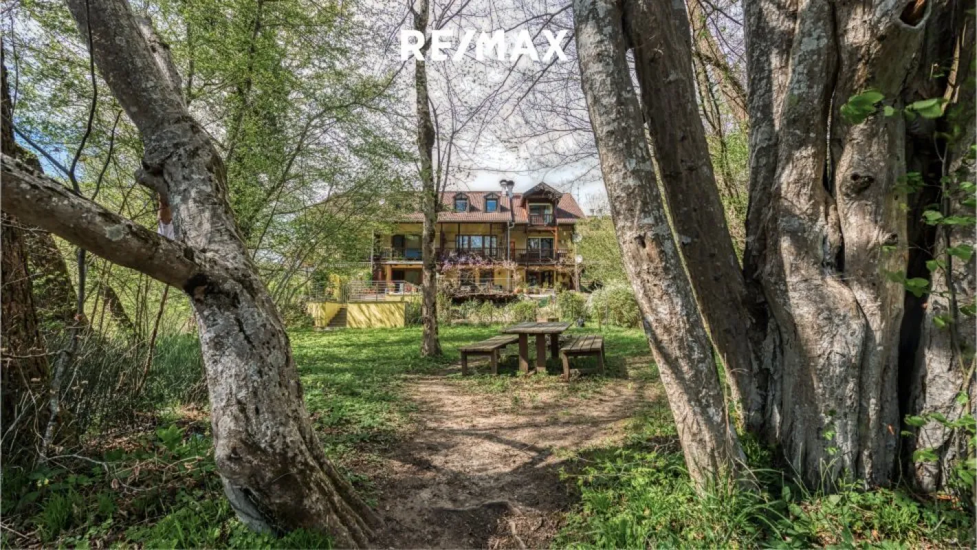 Charmante Maisonette-Eigentumswohnung mit traumhaftem Ausblick ins Grüne – Wohnen mit Blick auf die Fischach - Bild 1