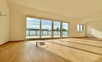 TRAUMHAFTE, GROSSZÜGIGE TERRASSENWOHNUNG IN LAXENBURG - KLIMATISIERTER ERSTBEZUG MIT 4-5 ZIMMERN UND 2 GARAGENPLÄTZEN
