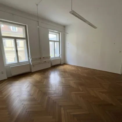 Großzügige Büro-/Praxisfläche in Leoben: 310m² mit Küche und Balkon - Bild 2