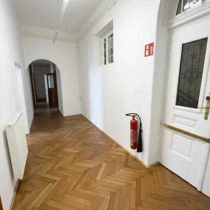 Großzügige Büro-/Praxisfläche in Leoben: 310m² mit Küche und Balkon - Bild 3