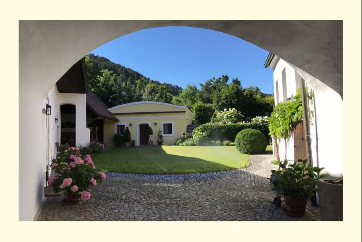 Wundervolles Refugium in herrlicher Lage - Bild 1