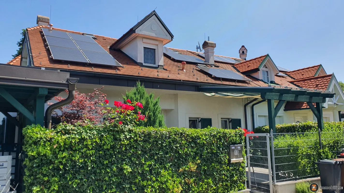 Seehaus auf Pachtgrund am privaten Neudörfler Badesee - Bild 1