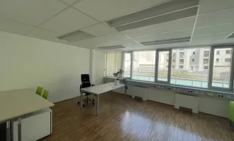Modernes Kleinbüro in Döbling