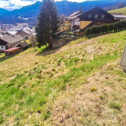 Sonniges Baugrundstück in Hanglage mit Panoramablick über Murau. - Großes Baupotential. - Bild 2