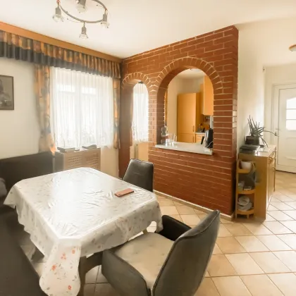 Zweifamilienhaus mit großem Bauland Grundstück in Fürstenfeld. - Zentrumsnah und vielseitig nutzbar! - Bild 2