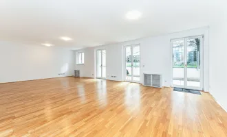 Eleganter Wohntraum mit Eigengarten in Botschaftsviertel mit Parkplatzmöglichkeit