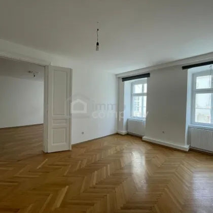Traumhafte 4-Zimmer-Wohnung im Zentrum von Wiener Neustadt! - Bild 3