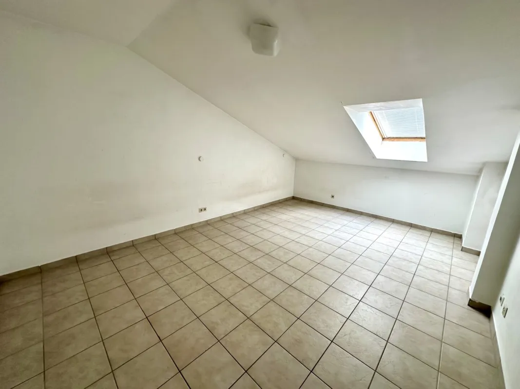 ideal Lage - Airbnb - Nutzung möglich! Schönes 2-Zimmer-Büro in absoluter bester Lage direkt bei der Karl-Franzens-Universität in der Heinrichstraße - Bild 1