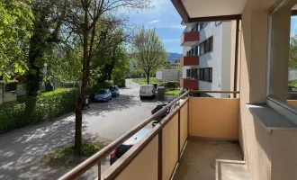 MITTEN IM NONNTAL: Coole 1,5-Zimmer-Wohnung mit Balkon in bester Lage