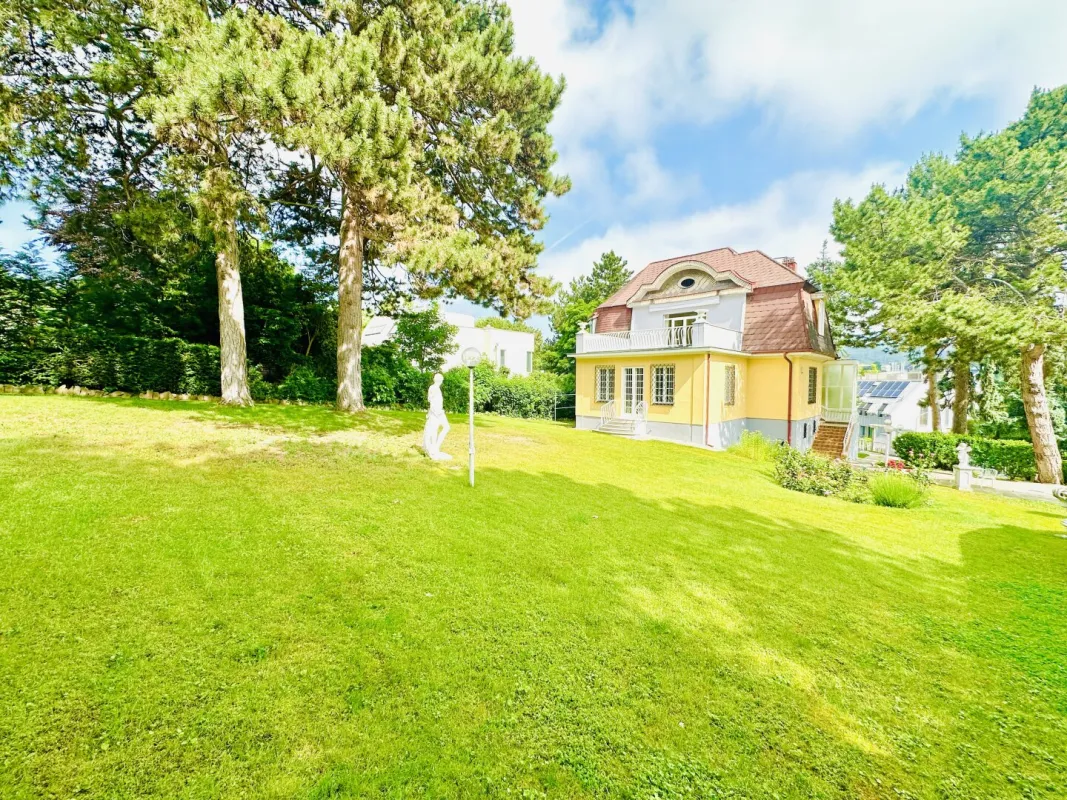 Repräsentative Familienvilla in bester Grünruhelage - Bild 1