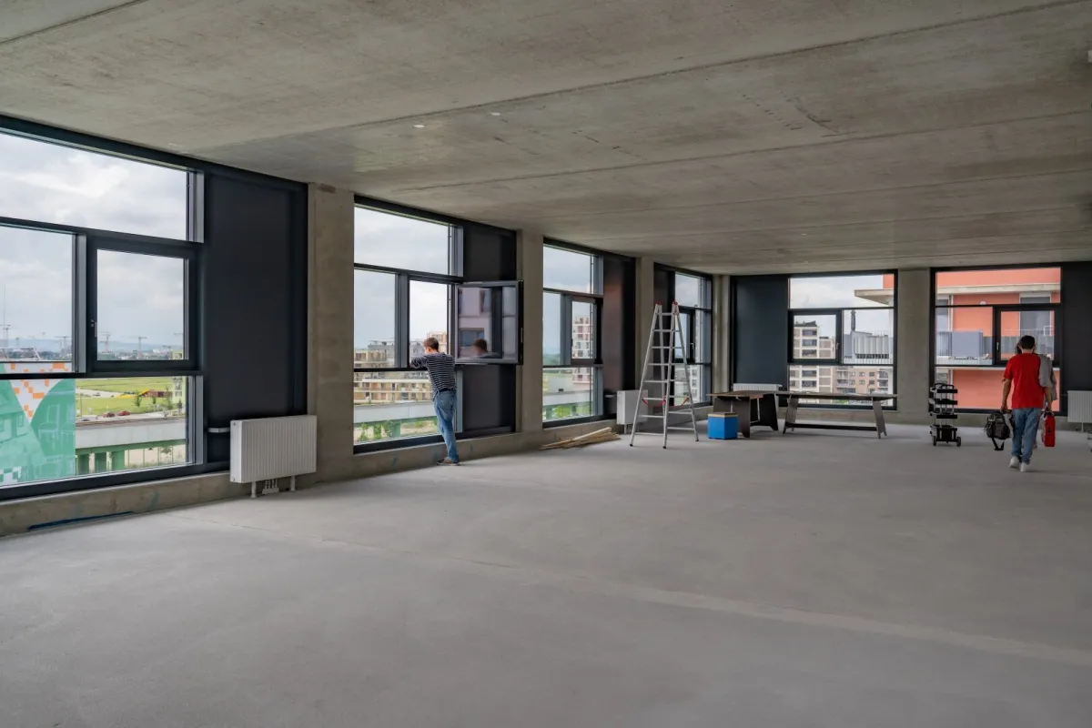 Moderne Produktionsfläche mit Lastenlift & Ladehof – direkt in der Seestadt - Bild 1