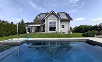 Traumhaftes Einfamilienhaus mit Pool und sensationellem Fernblick