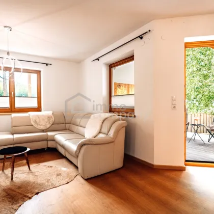 WOHNEN AM SEE - Absolute Rarität in unmittelbarer Seenähe mit Bergblick - 5 Zimmer Erdgeschoßwohnung mit großzügigen Räumlichkeiten und sehr interessanten Kaufpreis - Bild 3