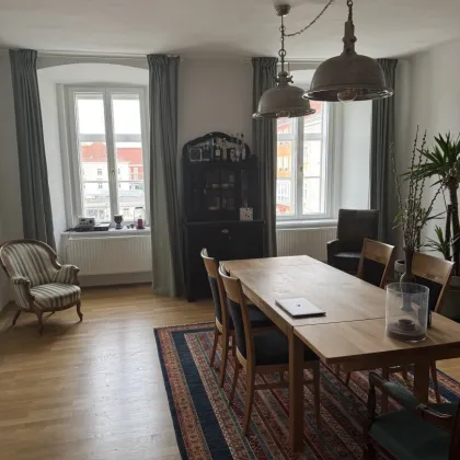 Stilvolles Wohnen in zentraler Lage - Altbau - Bild 2