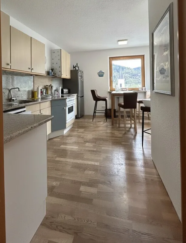 Zentral gelegene 3-Zimmer-Wohnung in Tirol – Gepflegt, lichtdurchflutet und mit Balkon - Bild 1