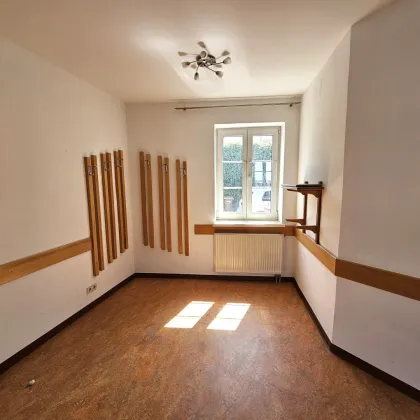 Ordination in zentraler Lage von Neunkirchen zu vermieten – vielseitig nutzbar - Bild 3