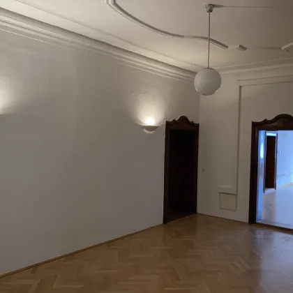 Historische Büro- oder Praxisfläche am Welser Stadtplatz - Bild 2