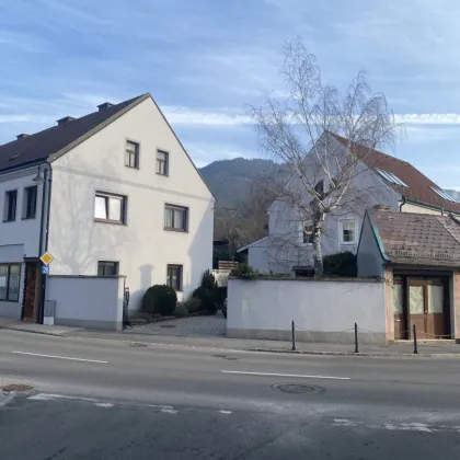 2 getrennte gepflegte Häuser (derzeit vermietet) auf einem Grund, zentrale Lage - Bild 3