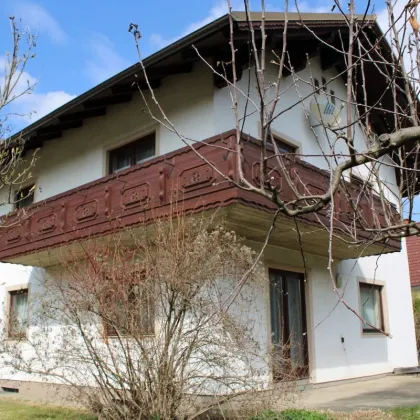 Großzügiges Ein- / Zweifamilienhaus in Top Zustand mit Terrasse, 2 Balkonen und 2 Garagen - Bild 3