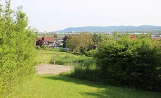 FERNBLICK, GRÜNRUHELAGE, TRAUMHAFTER BAUGRUND IN LEOBENDORF, SÜDSEITIGE AUSRICHTUNG!!
