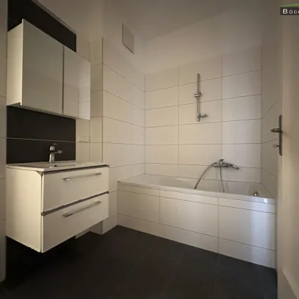 sonnige Wohnung in Innenstadtlage ++ schöner & ruhig gelegener Balkon ++ - Bild 3