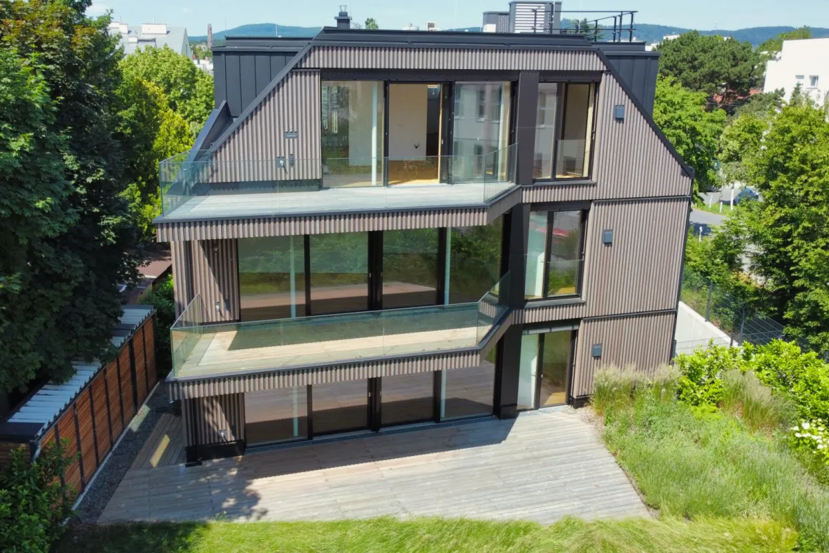 Großzügige Familienwohnung mit großem Eigengarten - Bild 1