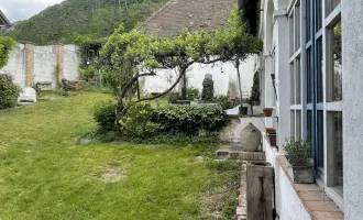 Einzigartiges, großes Traumhaus mit direktem Bergblick in Staatz - ausgebauter Stadel, Arkadengang, märchenhafter Innenhof!