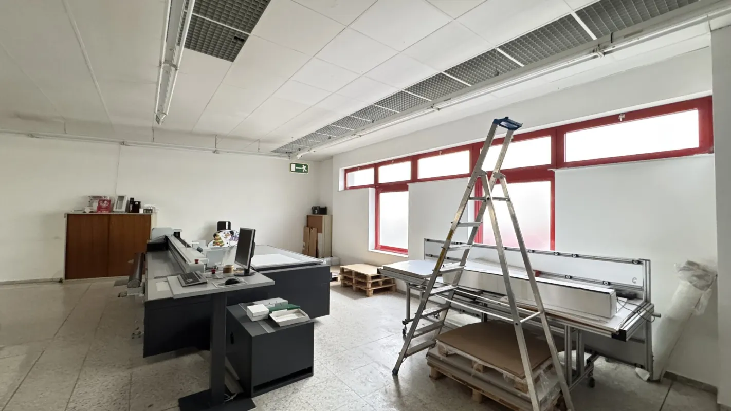 kompakte Gewerbefläche in 1200 Wien - ca. 350m² - Bild 1