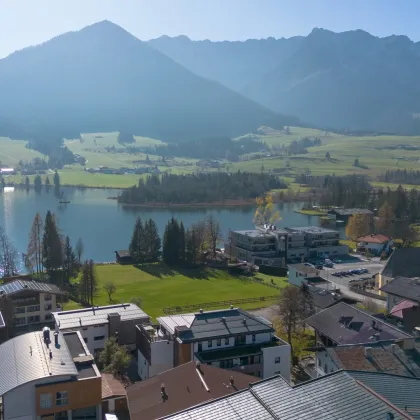 EXKLUSIVES SEEGRUNDSTÜCK FÜR TOURISTISCHE ENTWICKLUNG AM WALCHSEE TIROL - Bild 2
