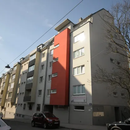 GARAGENPLATZ NÄHE HANUSCH KRANKENHAUS IN PENZING - Bild 3