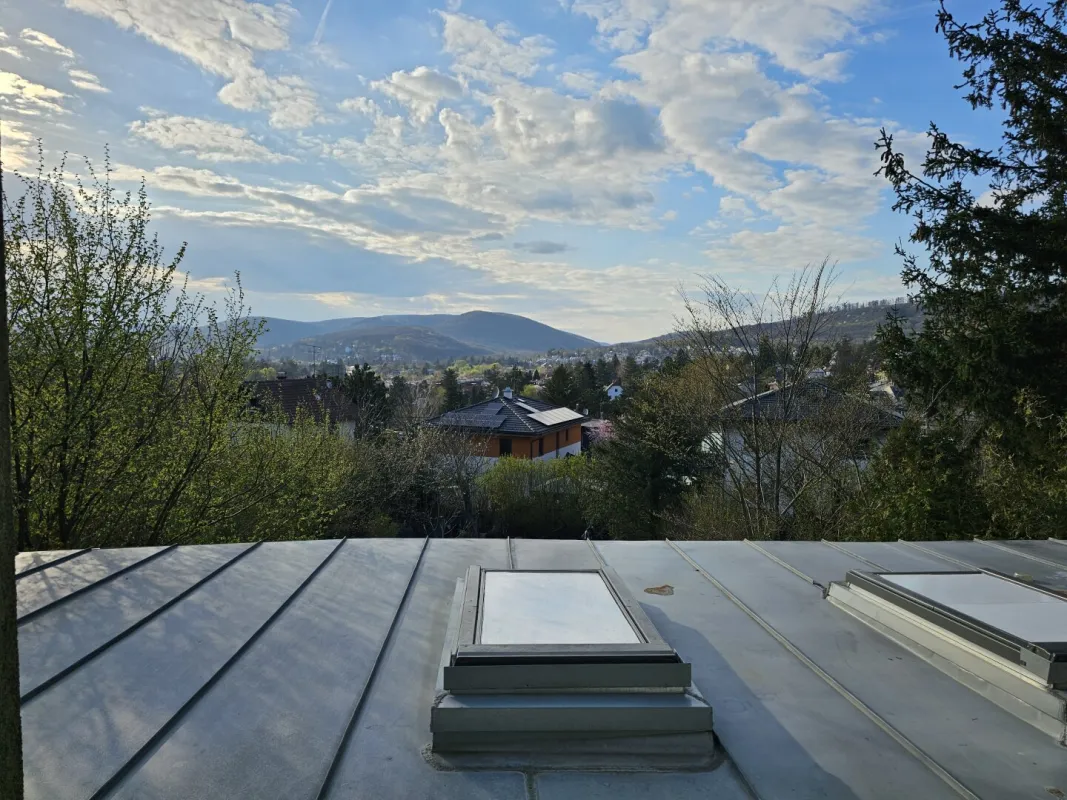 Baugrundstück mit sonniger Westausrichtung mit Abendsonne, Grünruhelage mit Fernblick & Top-Anbindung - Bild 1