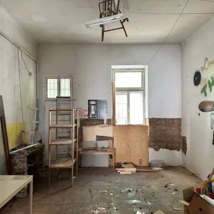 Wohnung oder Lokal - alles noch möglich! 48 m² plus 14,10 m² Freifläche im Innenhof! - Bild 2