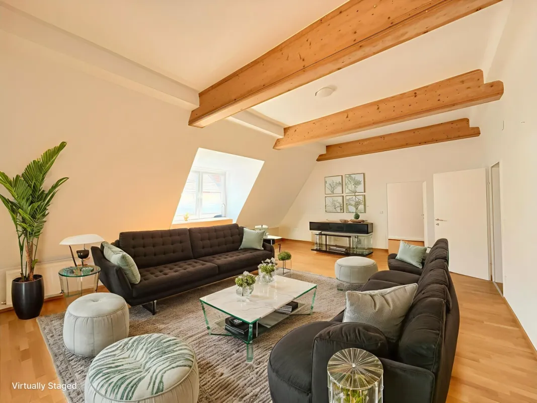 1080! UNBEFRISTET!  5 ZIMMER ! Schönes und frisch saniertes DG mit Balkon! - Bild 1
