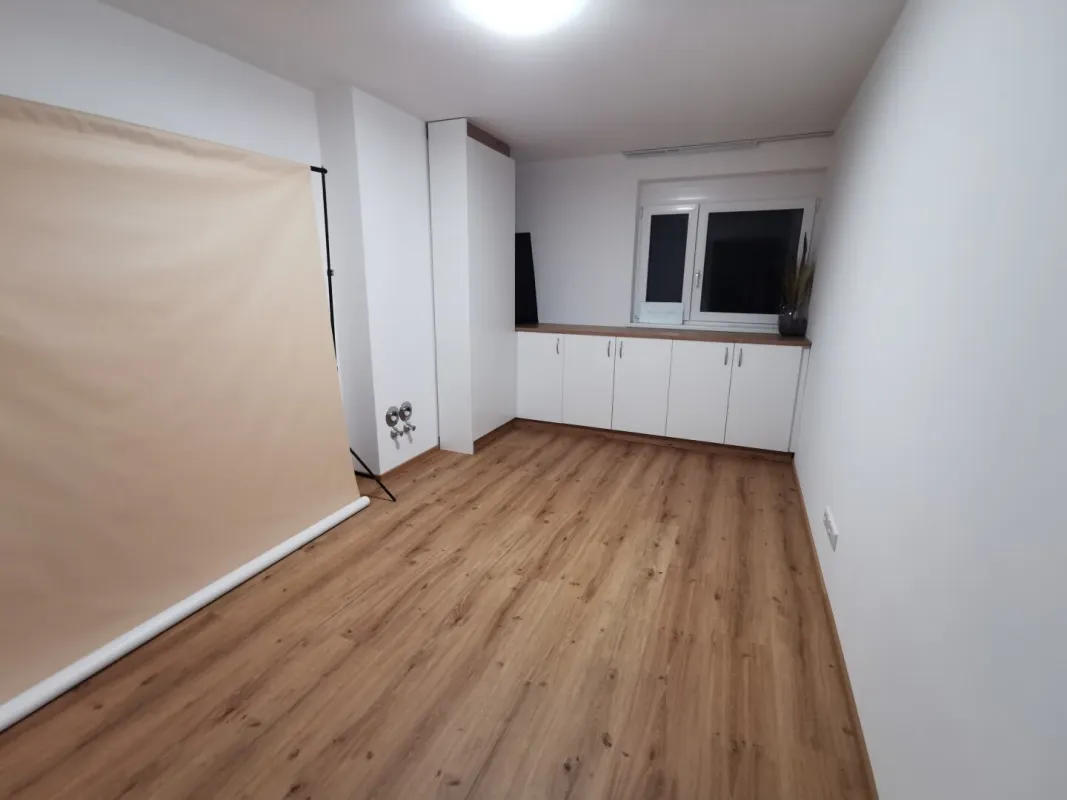 Jenbach - Atelier - Büro oder Hobbyraum - Bild 1