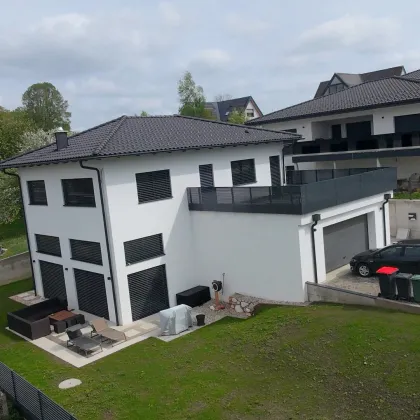 Traumhaftes Einfamilienhaus in Mehrnbach: Terrasse, Garage & Garten! 🌳👨👩👧👦 - Bild 2