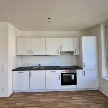 Moderne 3-Zimmer-Wohnung in zentraler Lage mit Küchenmöblierung! - Bild 2